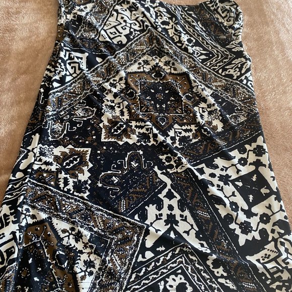 Chaps Ralph Lauren woman’s Size M Pull Over Black /Ivory Sleeveless Top - Picture 5 of 5